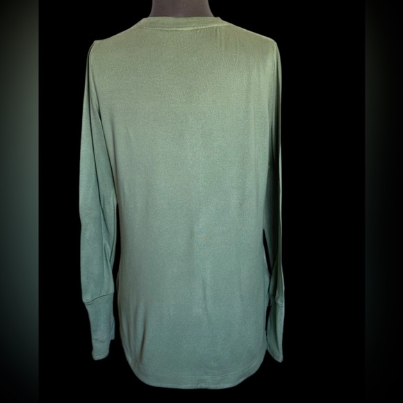 Members Mark Favorite Super Soft Long Sleeve Top in Sage Green Size S - Picture 3 of 5